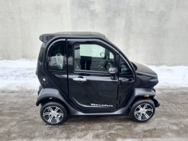 Elektriline mopeedauto EV300-M1 Luqi Revolux (150Ah)