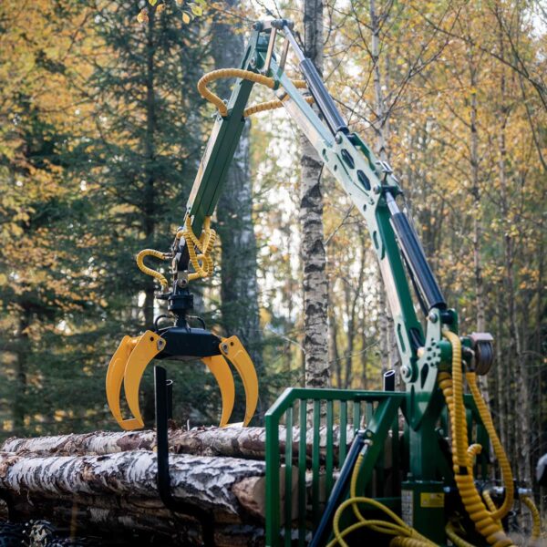 21-SV20.700E Skogsvagn ATV FT42DFR-2T 35 Metsaveohaagis Kellfri FT36D 2T (3.6m kraanaga)